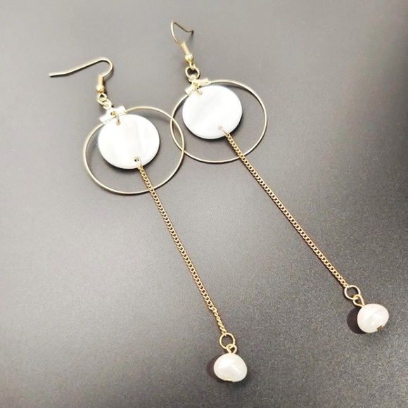 Jewelry - ❣️$25/3❣️ Long Mother of Pearl Faux Pearl Earrings